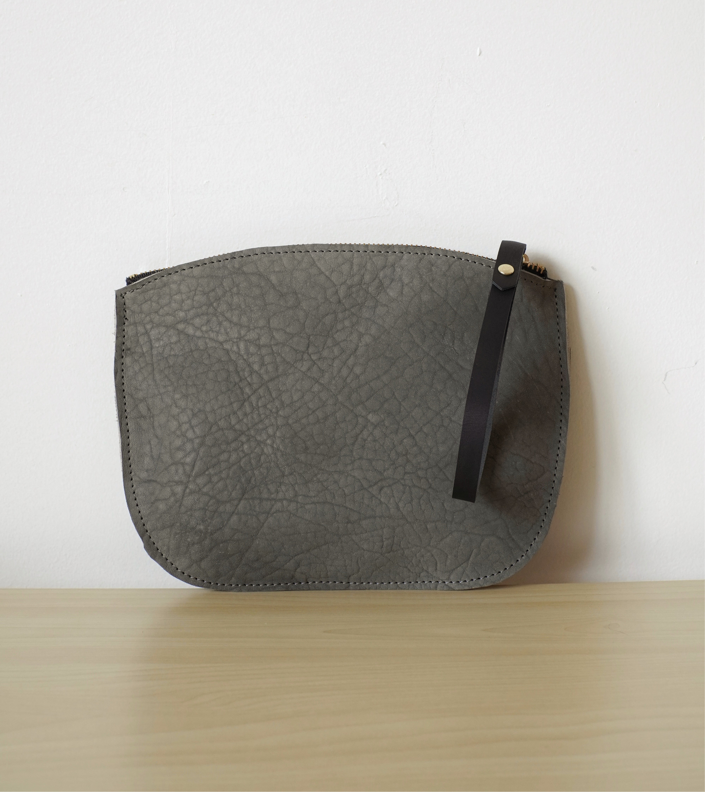 Svelte Large- Pebble leather
